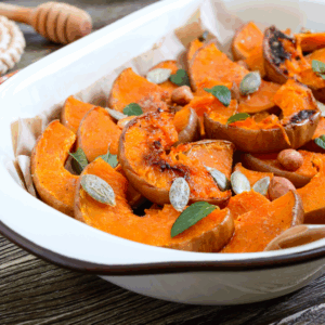 Rezept Ofenkürbis mit Hirse & Petersilien-Crunch