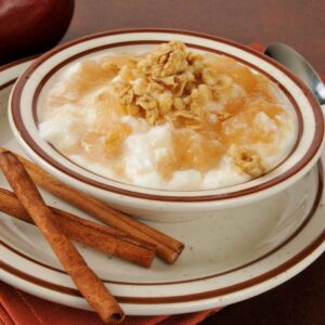 Apfel Zimt Skyr mit Haferflocken, alternativ Sojaskyr